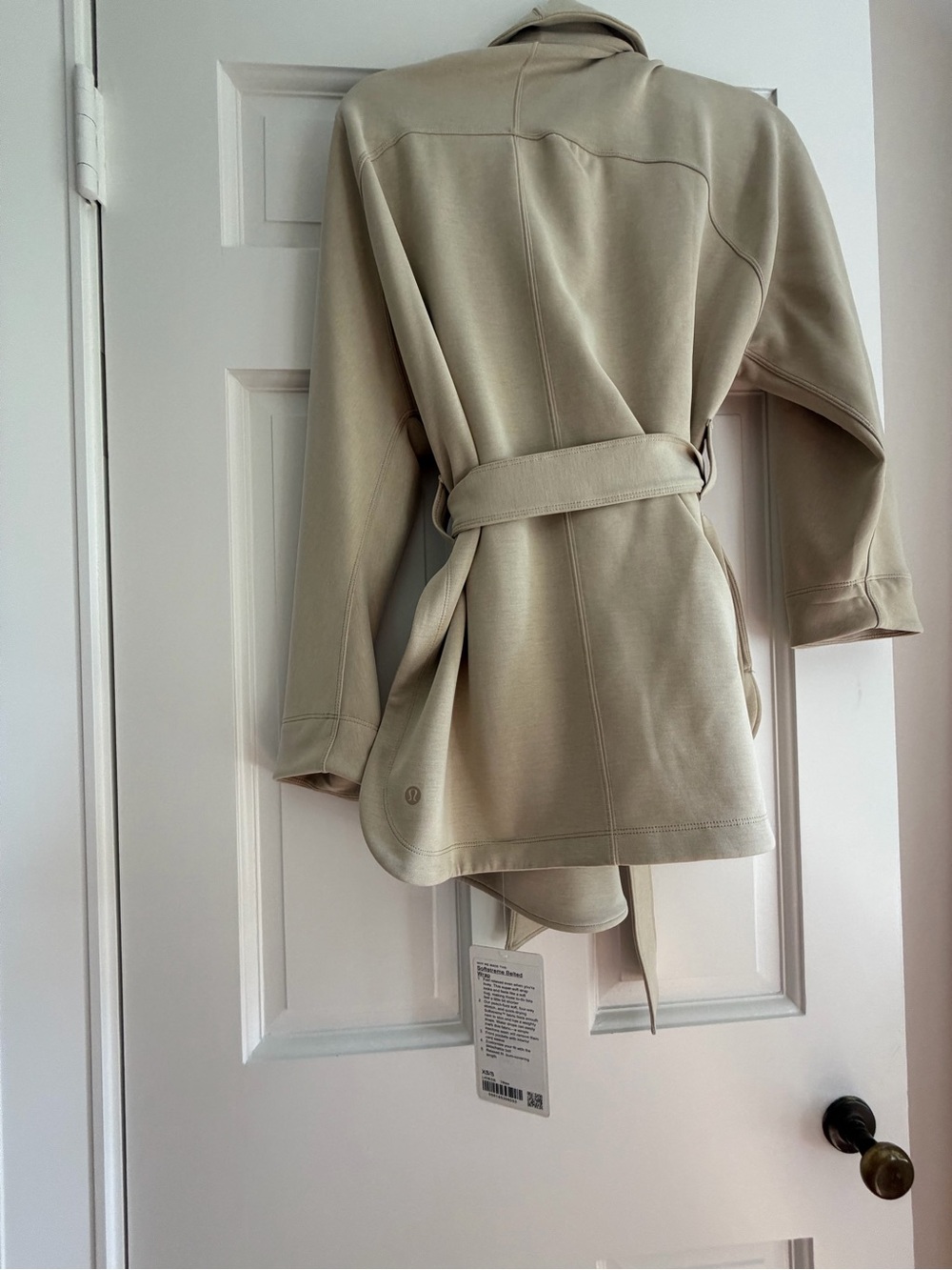 Lululemon softstreme Cream /khaki Belted Wrap Trench Coat XS/S NWT - Picture 4 of 9